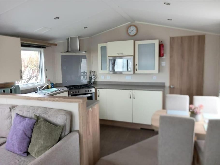 Lagooncombe Modern And Cosy Holiday Home Haverigg Kültér fotó